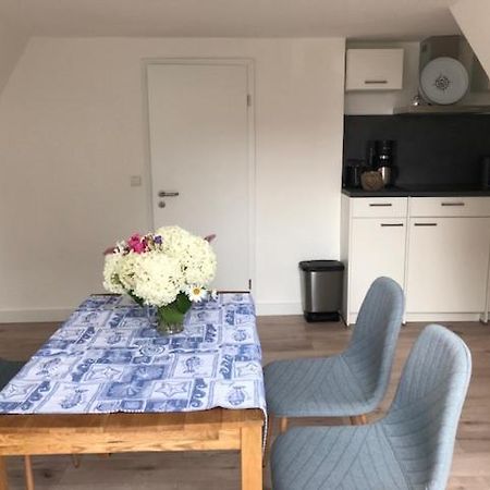 Die Graefin Auf Ruegen - Ferienappartements Parchtitz Kültér fotó