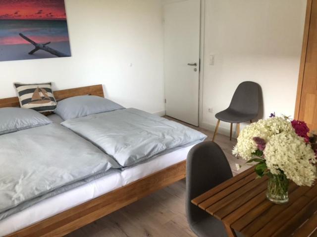 Die Graefin Auf Ruegen - Ferienappartements Parchtitz Kültér fotó