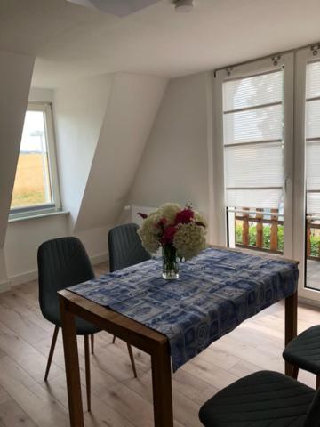 Die Graefin Auf Ruegen - Ferienappartements Parchtitz Kültér fotó
